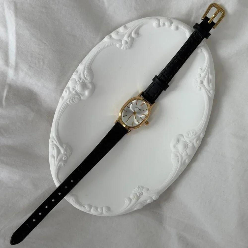 SKU:0483 vintage vibe retro mini watch gold/black leather‎ strap + in a gift bag